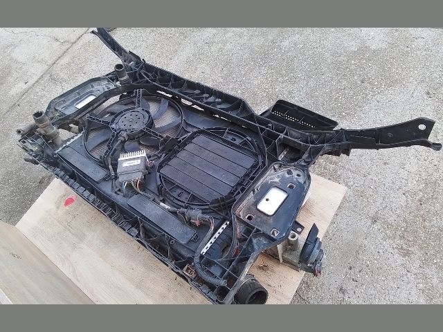 bontott AUDI A4 B8 Komplett Homlokfal (Részeivel)