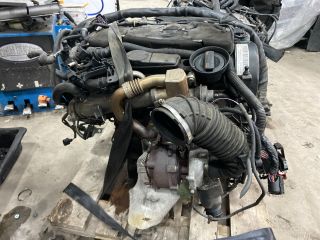 bontott AUDI A4 B8 Komplett Motor (Segédberendezésekkel)