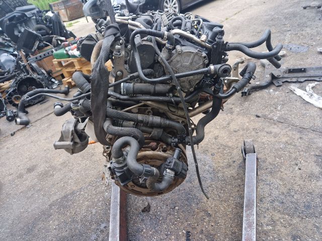 bontott AUDI A4 B8 Komplett Motor (Segédberendezésekkel)