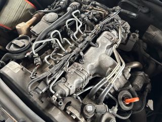 bontott AUDI A4 B8 Komplett Motor (Segédberendezésekkel)