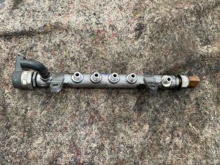 bontott AUDI A4 B8 Közösnyomócső