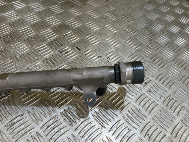 bontott AUDI A4 B8 Közösnyomócső