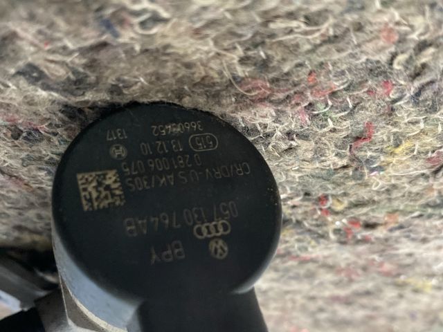 bontott AUDI A4 B8 Közösnyomócső