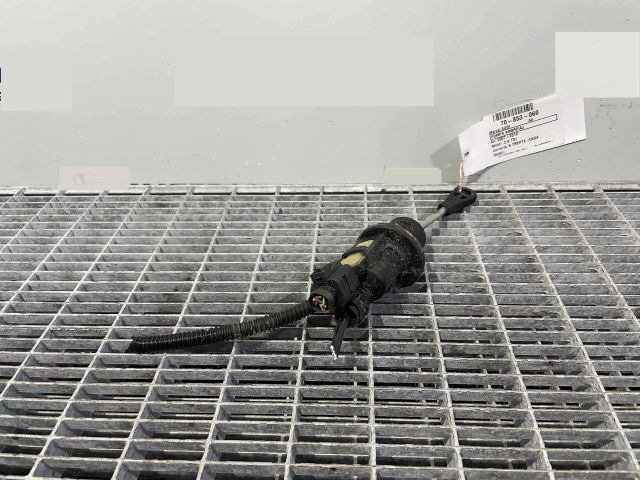 bontott AUDI A4 B8 Kuplung Munkahenger