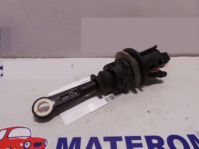 bontott AUDI A4 B8 Kuplung Munkahenger