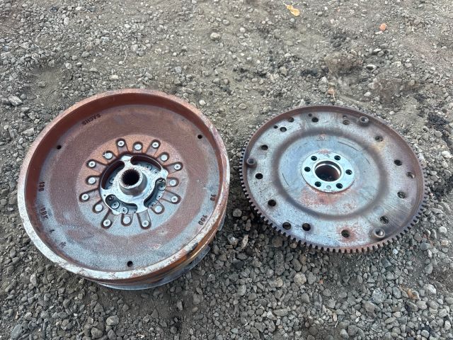 bontott AUDI A4 B8 Kuplung Szett Lendkerékkel