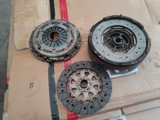 bontott AUDI A4 B8 Kuplung Szett (Szerkezet, Tárcsa)
