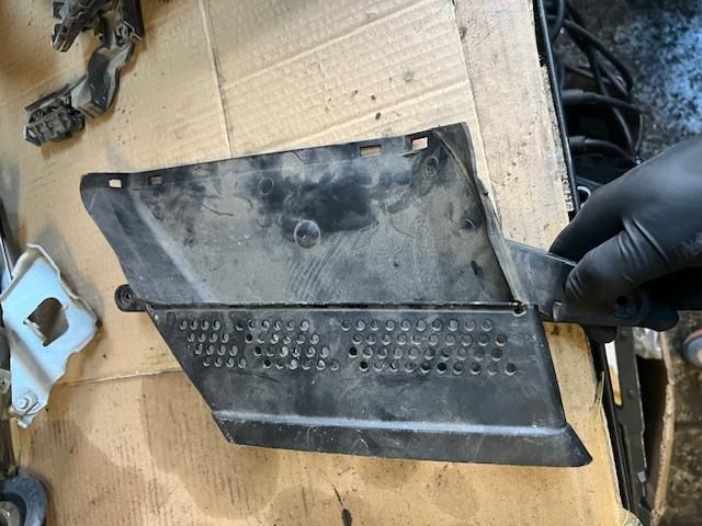 bontott AUDI A4 B8 Légbeömlő Cső