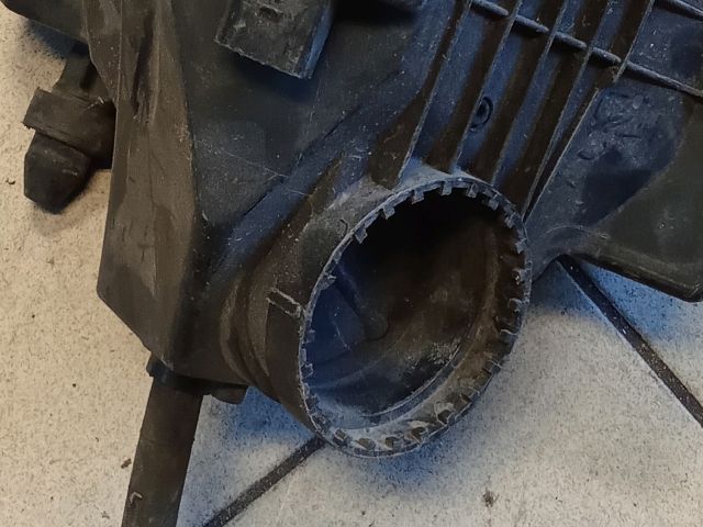 bontott AUDI A4 B8 Légszűrő Ház