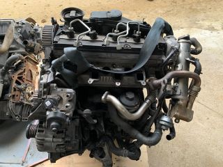 bontott AUDI A4 B8 Motor (Fűzött blokk hengerfejjel)