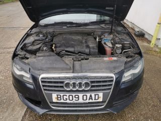 bontott AUDI A4 B8 Motor (Fűzött blokk hengerfejjel)