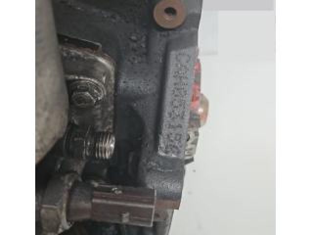 bontott AUDI A4 B8 Motor (Fűzött blokk hengerfejjel)