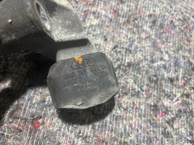 bontott AUDI A4 B8 Motor Tartó Bak Bal