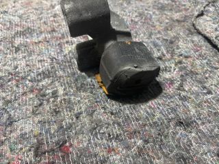 bontott AUDI A4 B8 Motor Tartó Bak Bal