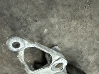 bontott AUDI A4 B8 Motor Tartó Bak (Fém)