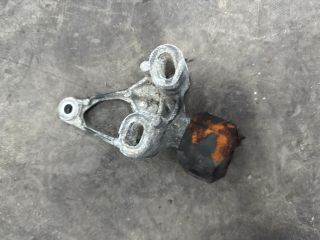 bontott AUDI A4 B8 Motor Tartó Bak (Fém)