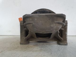 bontott AUDI A4 B8 Motor Tartó Bak (Fém)