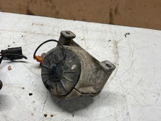 bontott AUDI A4 B8 Motor Tartó Bak (Fém)