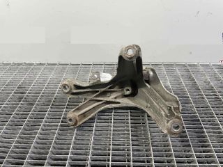 bontott AUDI A4 B8 Motor Tartó Bak Jobb