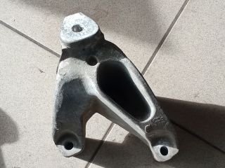 bontott AUDI A4 B8 Motor Tartó Bak (Pozíciófüggetlen)