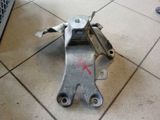 bontott AUDI A4 B8 Motor Tartó Bak (Pozíciófüggetlen)