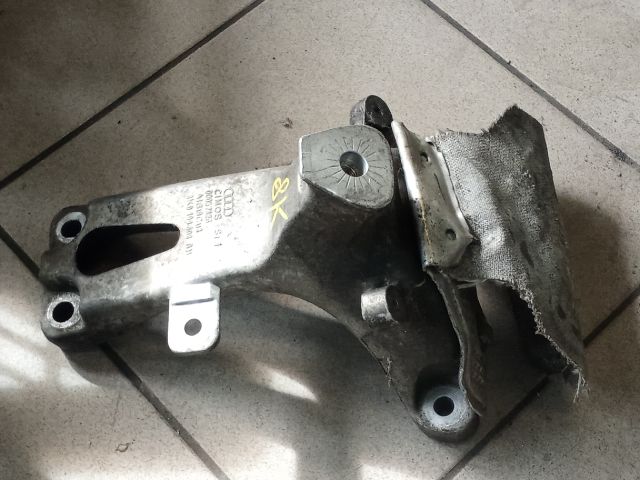 bontott AUDI A4 B8 Motor Tartó Bak (Pozíciófüggetlen)