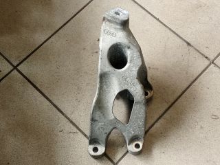 bontott AUDI A4 B8 Motor Tartó Bak (Pozíciófüggetlen)