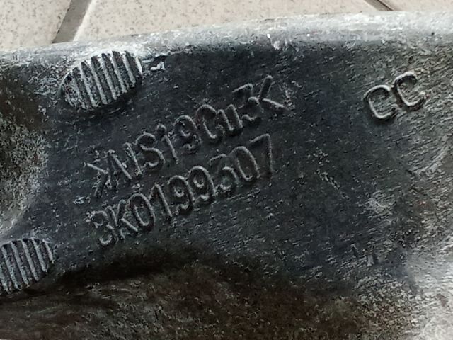 bontott AUDI A4 B8 Motor Tartó Bak (Pozíciófüggetlen)