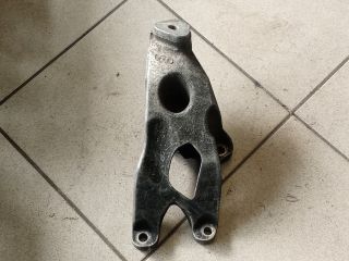 bontott AUDI A4 B8 Motor Tartó Bak (Pozíciófüggetlen)