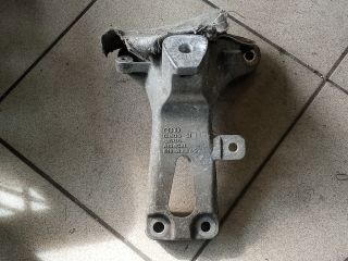 bontott AUDI A4 B8 Motor Tartó Bak (Pozíciófüggetlen)