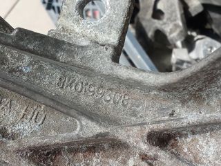 bontott AUDI A4 B8 Motor Tartó Bak (Pozíciófüggetlen)