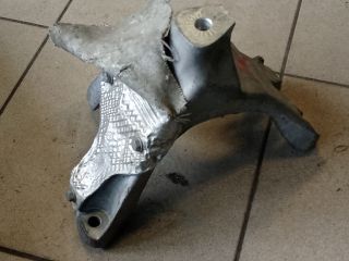 bontott AUDI A4 B8 Motor Tartó Bak (Pozíciófüggetlen)