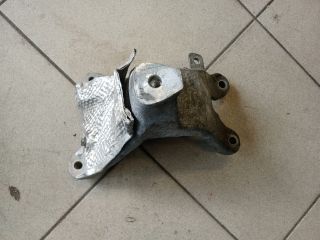 bontott AUDI A4 B8 Motor Tartó Bak (Pozíciófüggetlen)