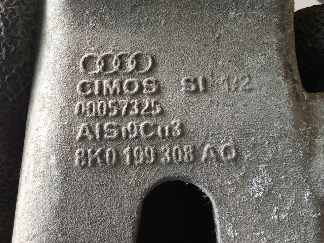 bontott AUDI A4 B8 Motor Tartó Bak (Pozíciófüggetlen)