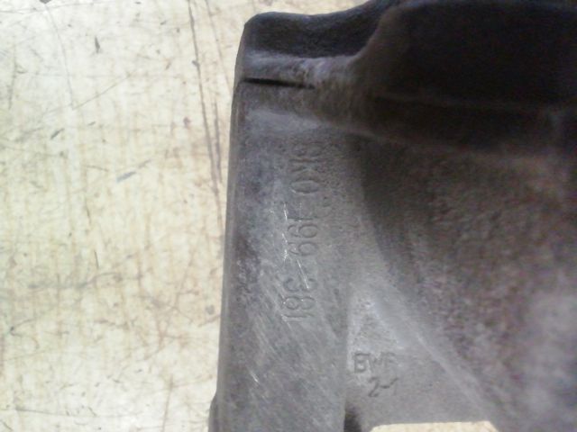 bontott AUDI A4 B8 Motor Tartó Bak (Pozíciófüggetlen)