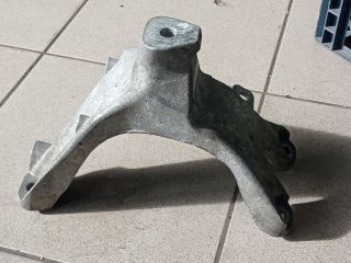 bontott AUDI A4 B8 Motor Tartó Bak (Pozíciófüggetlen)