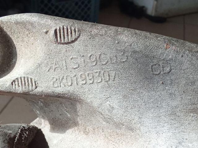 bontott AUDI A4 B8 Motor Tartó Bak (Pozíciófüggetlen)