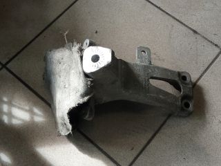 bontott AUDI A4 B8 Motor Tartó Bak (Pozíciófüggetlen)