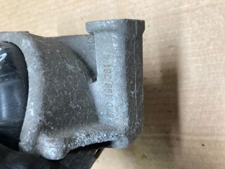 bontott AUDI A4 B8 Motor Tartó Bak (Pozíciófüggetlen)