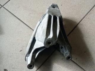 bontott AUDI A4 B8 Motor Tartó Bak (Pozíciófüggetlen)