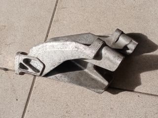 bontott AUDI A4 B8 Motor Tartó Bak (Pozíciófüggetlen)