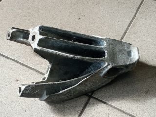 bontott AUDI A4 B8 Motor Tartó Bak (Pozíciófüggetlen)