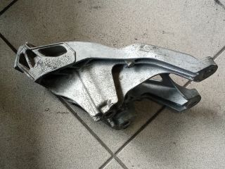 bontott AUDI A4 B8 Motor Tartó Bak (Pozíciófüggetlen)