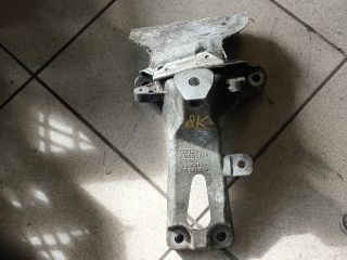 bontott AUDI A4 B8 Motor Tartó Bak (Pozíciófüggetlen)