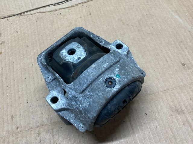 bontott AUDI A4 B8 Motor Tartó Bak (Pozíciófüggetlen)