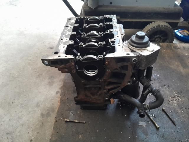 bontott AUDI A4 B8 Motorblokk (Fűzött)