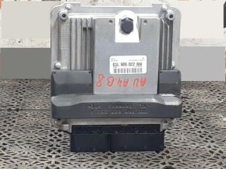bontott AUDI A4 B8 Motorvezérlő