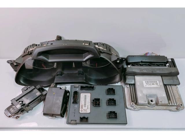 bontott AUDI A4 B8 Motorvezérlő
