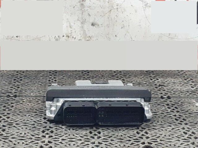 bontott AUDI A4 B8 Motorvezérlő