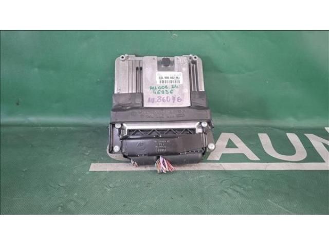 bontott AUDI A4 B8 Motorvezérlő